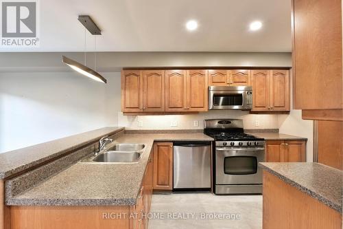 118 Braddock Private, Ottawa, ON 