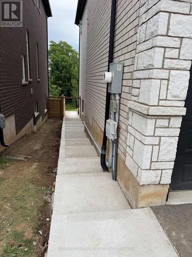 LOWER - 27 DEERFIELD LANE , Hamilton, Ontario L9K 1R4 3