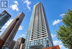 1507 - 609 SHERBOURNE STREET  Toronto, ON M4X 0A4