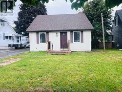 27 NORMANDY BOULEVARD  Halton Hills, ON L7G 1V9