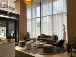 36 OLIVE AVENUE  Toronto, ON M2N 0M4
