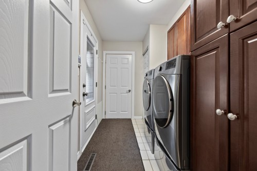Salle de lavage - 538 Av. Westhill, Beaconsfield, QC 