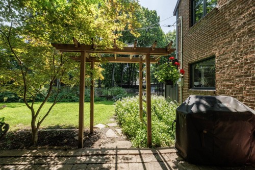 Cour - 538 Av. Westhill, Beaconsfield, QC 
