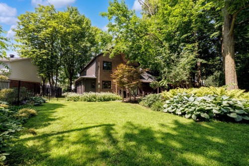 Cour - 538 Av. Westhill, Beaconsfield, QC 