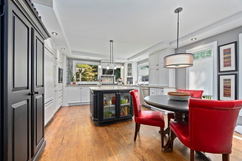 Cuisine - 538 Av. Westhill, Beaconsfield, QC 