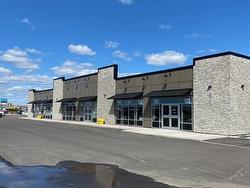 B 825 Fort William Road  Thunder Bay, ON P7B 3A4