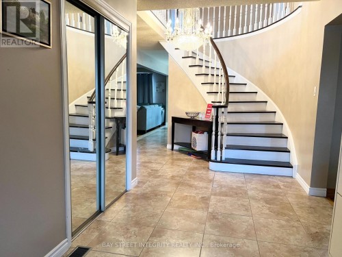 61 MORBANK DRIVE , Toronto, Ontario M1V 2M1 3