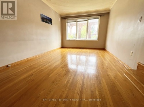 61 MORBANK DRIVE , Toronto, Ontario M1V 2M1 4