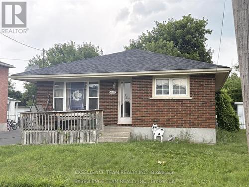 1007 GRAND AVENUE  Cornwall, ON K6H 4T3
