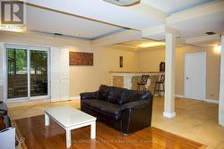 2B DEBELL LANE  Toronto, ON M2M 3Z4