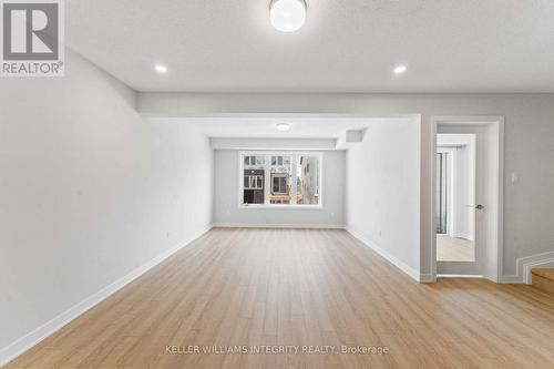 588 Woven Private, Ottawa, ON 