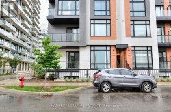 1221 - 8 DAVID EYER ROAD  Richmond Hill, ON L4S 0N5