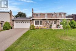 8 BLUE SPRUCE COURT  Kitchener, ON N2N 1L1