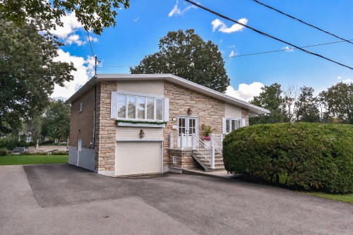 Façade - 1 Rue Fortin, Boisbriand, QC 