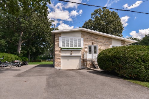 Façade - 1 Rue Fortin, Boisbriand, QC 