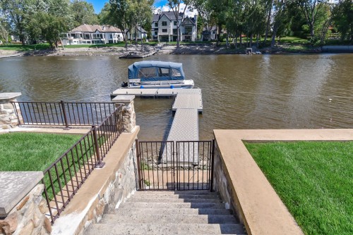 Bord de l'eau - 1 Rue Fortin, Boisbriand, QC 