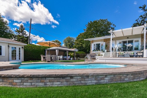 Piscine - 1 Rue Fortin, Boisbriand, QC 