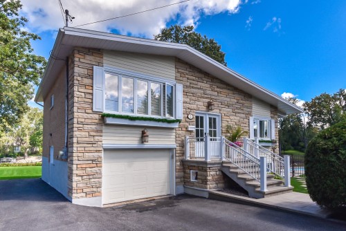 Façade - 1 Rue Fortin, Boisbriand, QC 