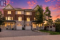 6435 KINGSTON ROAD  Toronto, ON M1C 0E9