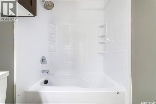 301 335 Kingsmere Boulevard, Saskatoon, SK 