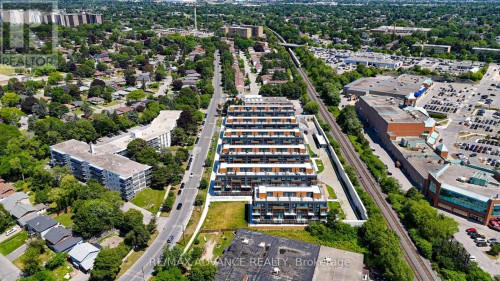 3 - 75 Curlew Drive, Toronto, ON 