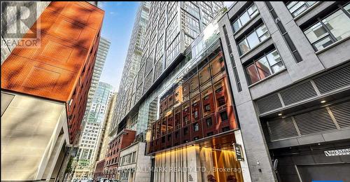 2014 - 35 MERCER STREET , Toronto, Ontario M5V 0V1 2