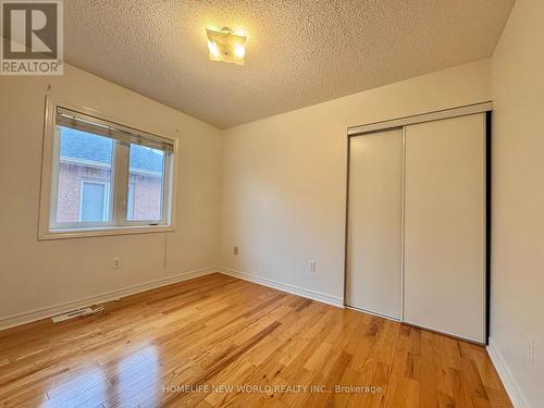 7 Symphony Gate, Markham, ON 