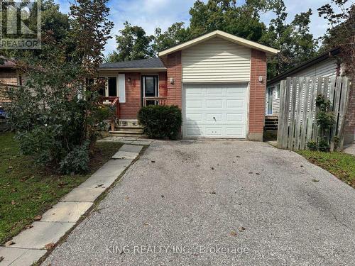 139 HICKLING TRAIL  Barrie, ON L4M 5T7