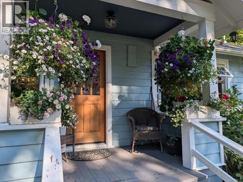 5262 Manson Ave, Powell River, BC 