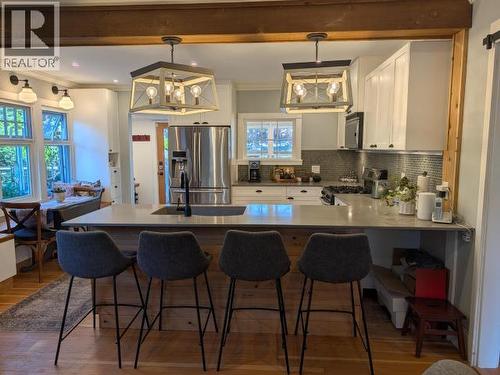 5262 Manson Ave, Powell River, BC 