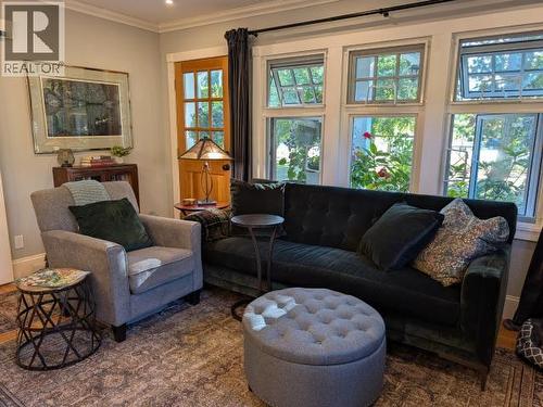 5262 Manson Ave, Powell River, BC 