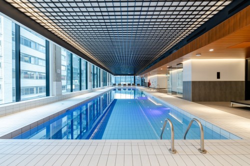 Piscine - 3724-1210 Rue Jeanne-Mance, Montréal (Ville-Marie), QC 