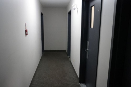 Corridor - 35  - 45 Ch. Haendel, Candiac, QC 
