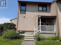 2055 STONEHENGE CRESCENT  Ottawa, ON K1B 4N7