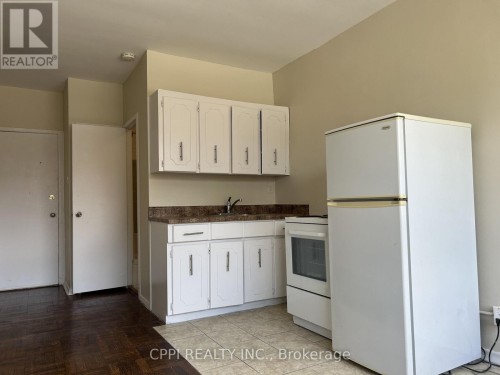 210 - 3 HILL HEIGHTS ROAD , Toronto, Ontario M8Y 1Z1 2