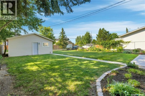 402 Fehr Crescent, Martensville, SK 