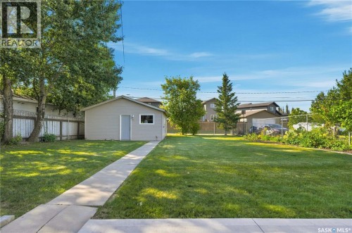 402 Fehr Crescent, Martensville, SK 