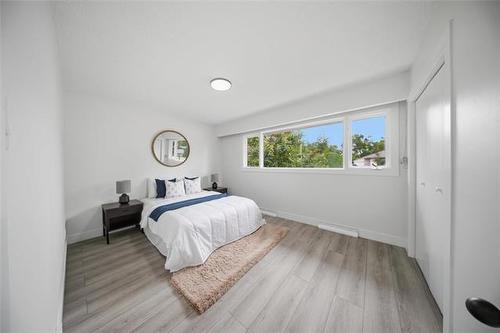 87 Marshall Cr, Winnipeg, MB 
