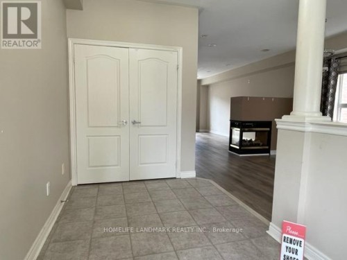 46 STONEHEATH CRESCENT , Markham, Ontario L6C 2K9 2