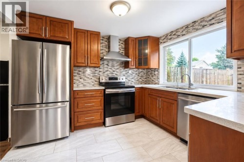 481 Timbercroft Crescent, Waterloo, ON 