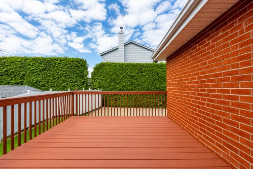Balcon - 8645 Av. Oregon, Brossard, QC 