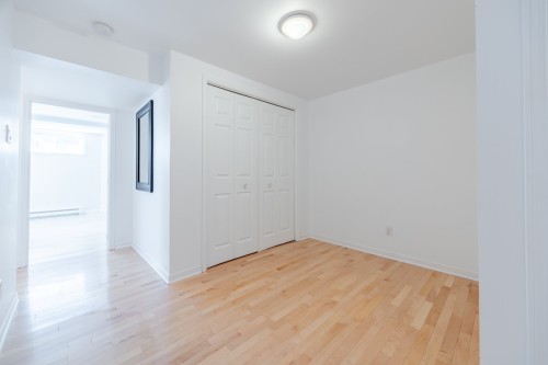 Intérieur - 8645 Av. Oregon, Brossard, QC 