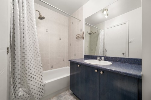 Bathroom - 405-5220 Boul. Des Sources, Montréal (Pierrefonds-Roxboro), QC 