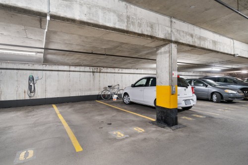 Parking - 405-5220 Boul. Des Sources, Montréal (Pierrefonds-Roxboro), QC 