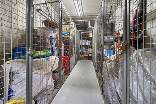 Storage - 405-5220 Boul. Des Sources, Montréal (Pierrefonds-Roxboro), QC 