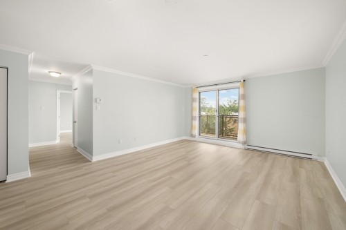 Living Room - 405-5220 Boul. Des Sources, Montréal (Pierrefonds-Roxboro), QC 