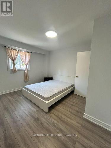 36 EVANSVILLE ROAD , Toronto, Ontario M1V 1L5 4