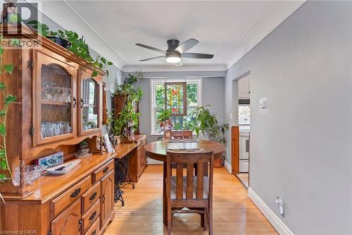 15 Collier Crescent, Hamilton, ON 