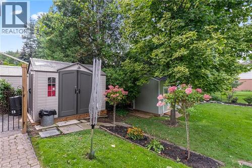 15 Collier Crescent, Hamilton, ON 