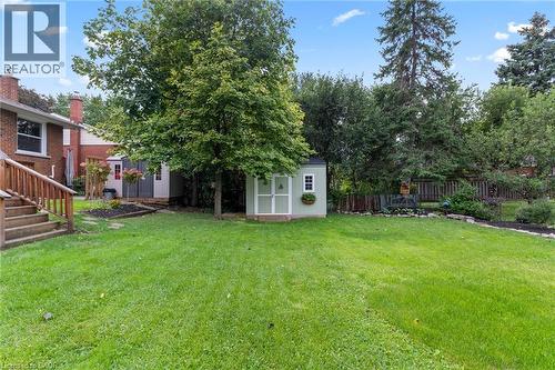 15 Collier Crescent, Hamilton, ON 